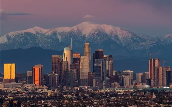 Fond d'écran USA, gratte-ciels, montagnes, brouillard, crépuscule