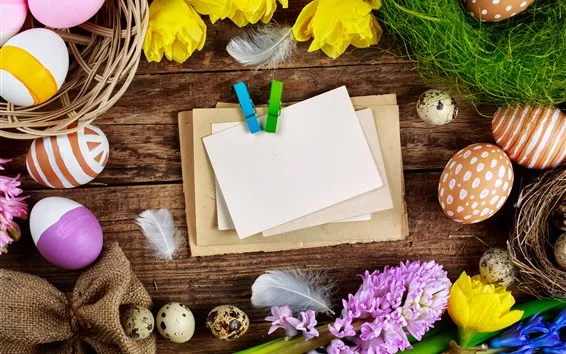 Fond d'écran Pâques, oeufs colorés, fleurs jaunes et roses, planche de bois