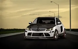 Aperçu fond d'écran Mercedes Benz AMG sur la route
