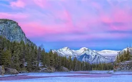 Aperçu fond d'écran Canada, le parc national, rivière, montagne, nuages​​, ciel pourpre, hiver