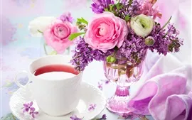 壁紙のプレビュー お茶、ライラックやバラ、花束、花瓶のカップ