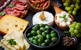 Azeitonas, queijo, salsicha, presunto, uvas, alimento