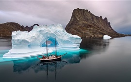Preview wallpaper Sea, ship, ice, iceberg, winter