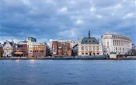 Preview wallpaper London, UK, river, houses, clouds, dusk