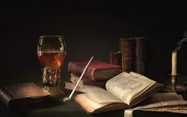 Aperçu fond d'écran Vieux livres, nature morte