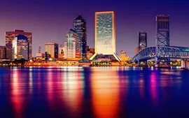 Aperçu fond d'écran États-Unis, Floride, Tampa, nuit de la ville, gratte-ciel, lumières, mer