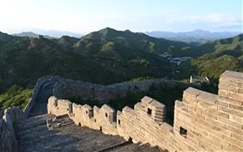Aperçu fond d'écran Lieu de voyage chinois, Grande Muraille, étapes, ruines, montagnes